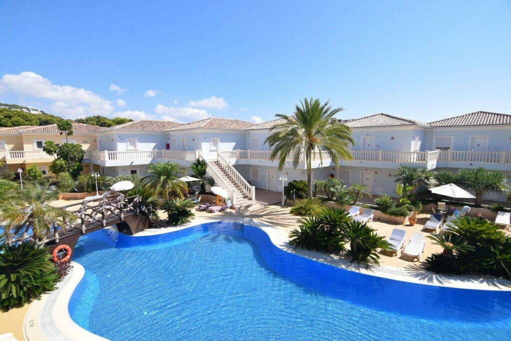 Middle Floor Apartment La Fustera Alicante - image 27