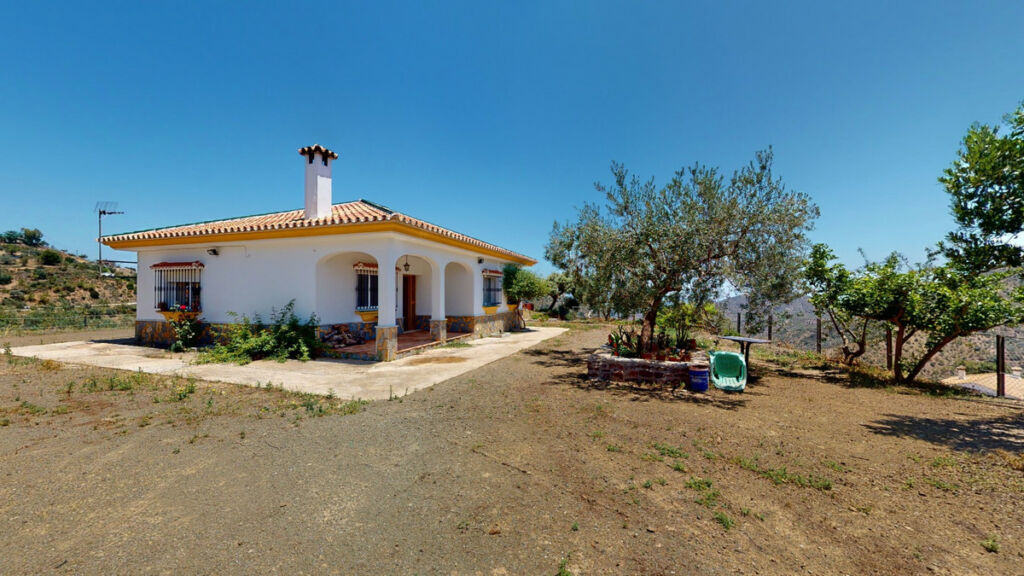 Detached Villa Comares Málaga - image 39