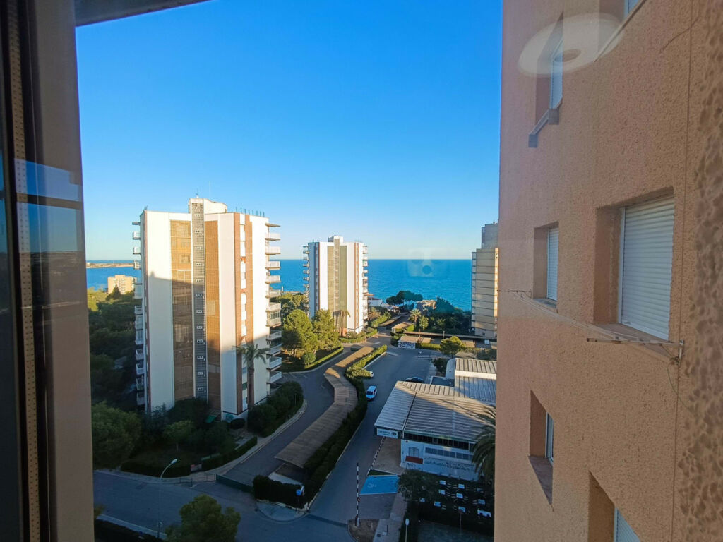 Middle Floor Apartment Campoamor Alicante - image 4