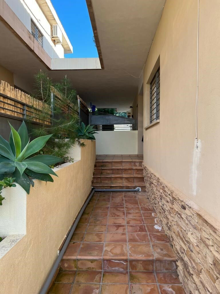Detached Villa Albir Alicante - image 4