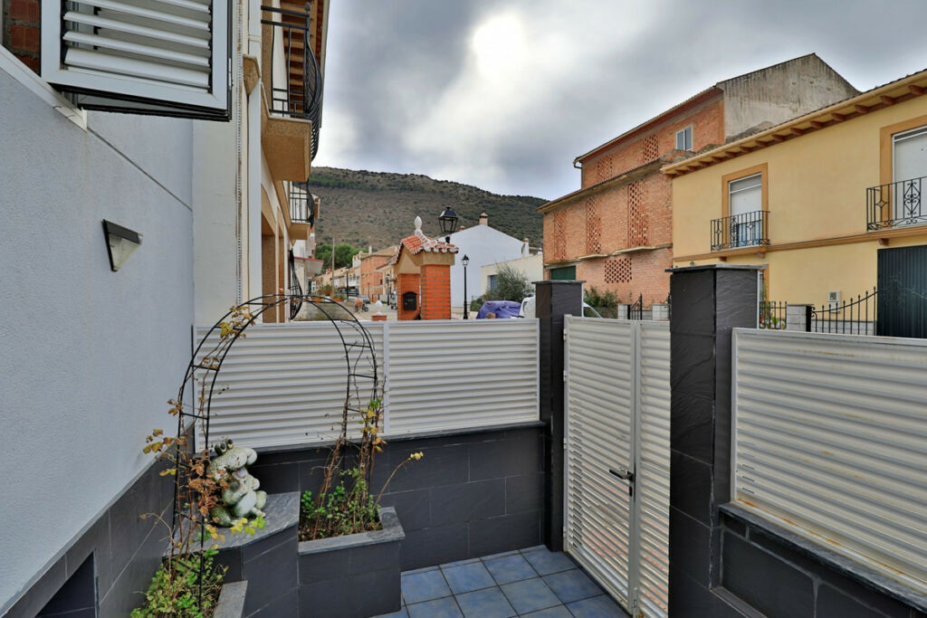 Semi-Detached House Alfarnate Málaga - image 4