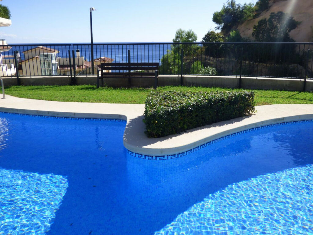 Middle Floor Apartment Altea Alicante - image 4