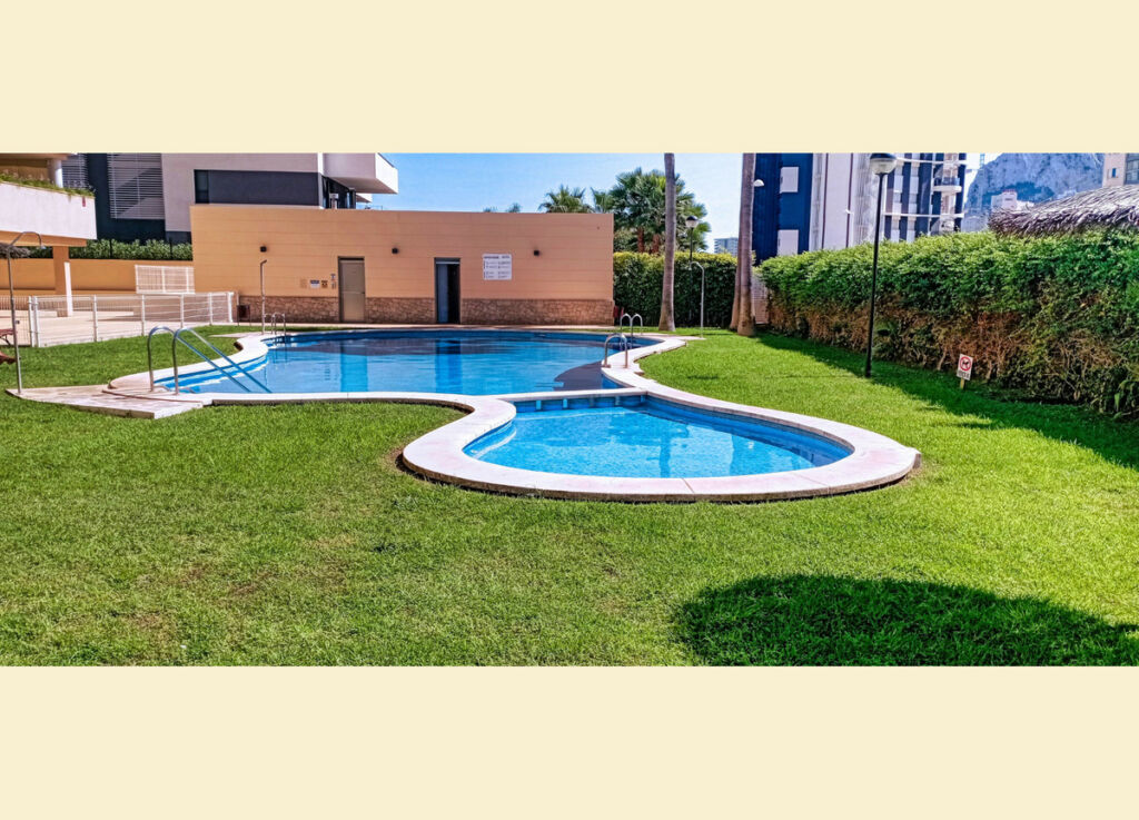 Middle Floor Apartment Calpe Alicante - image 4