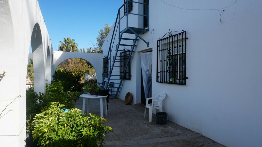 Finca - Cortijo Sayalonga Málaga - image 4