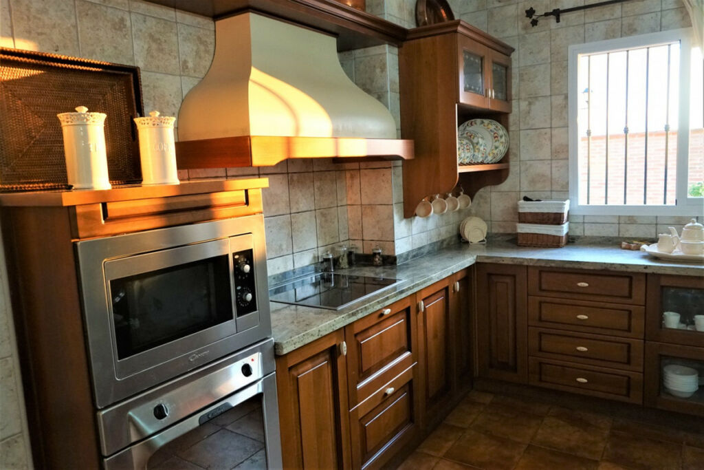 Detached Villa Vélez-Málaga Málaga - image 4