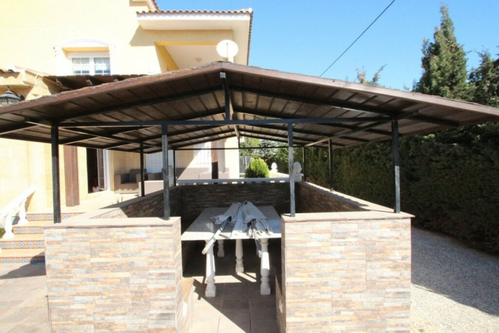 Detached Villa Cabo Roig Alicante - image 4