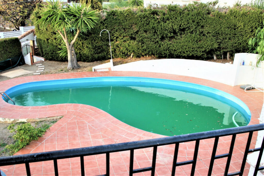 Detached Villa Caleta de Vélez Málaga - image 4