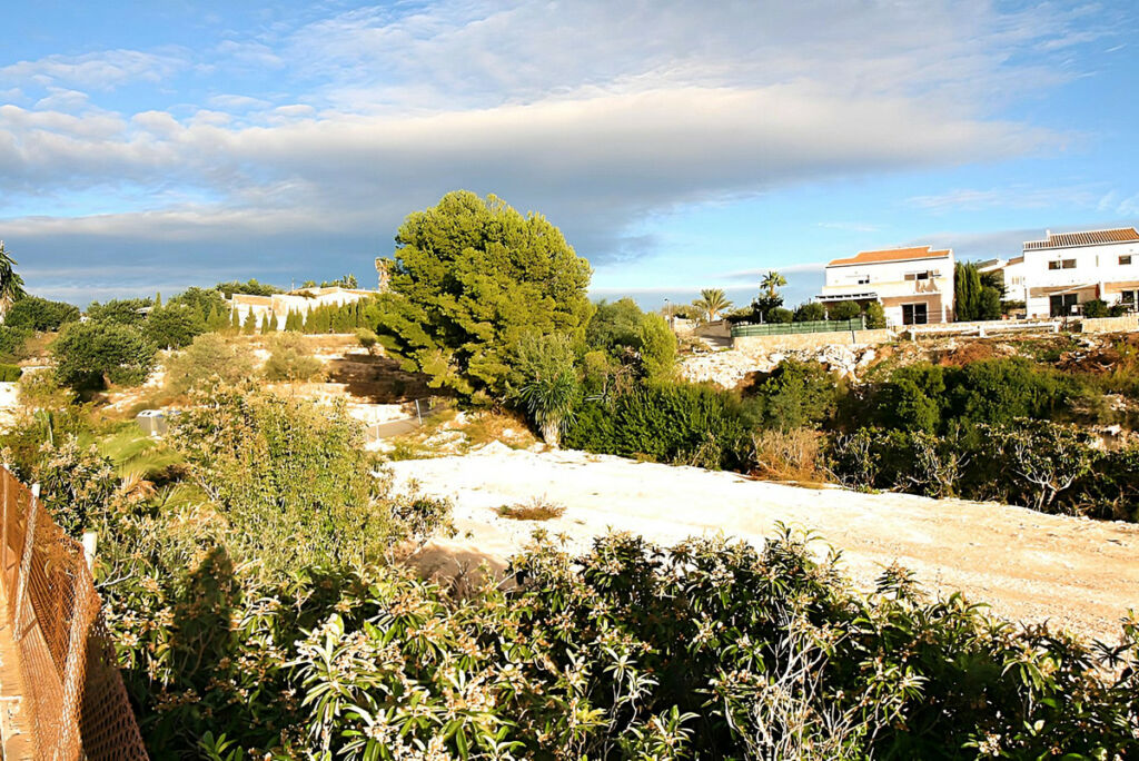 Land Calpe Alicante - image 4