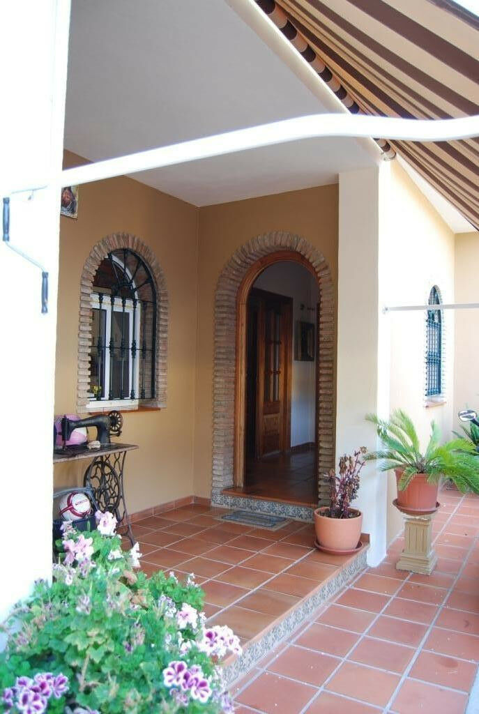 Detached Villa Alhaurín de la Torre Málaga - image 4