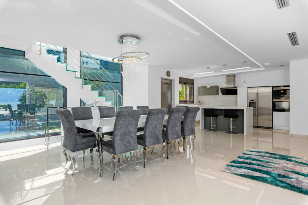 Detached Villa San Miguel de Salinas Alicante - image 4
