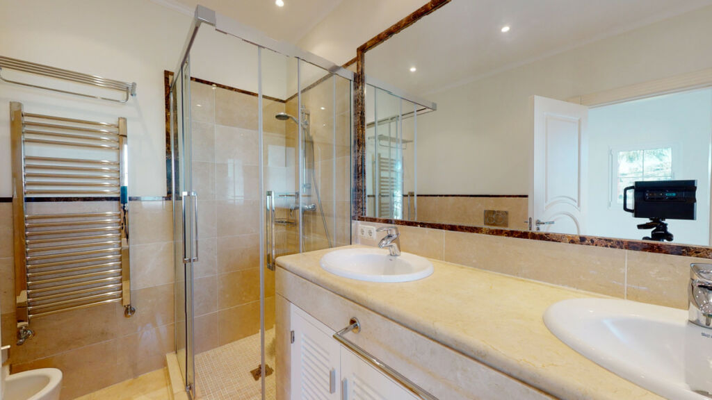 Detached Villa Los Arqueros Málaga - image 39