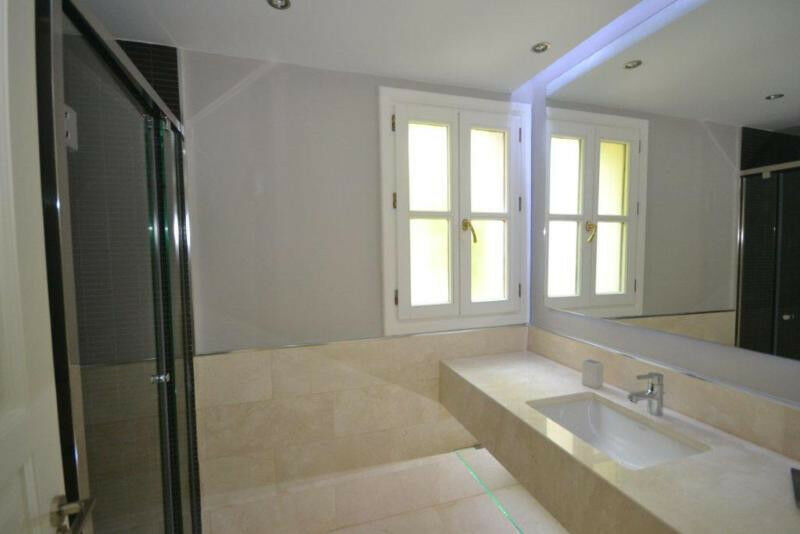 Detached Villa Guadalmina Baja Málaga - image 41