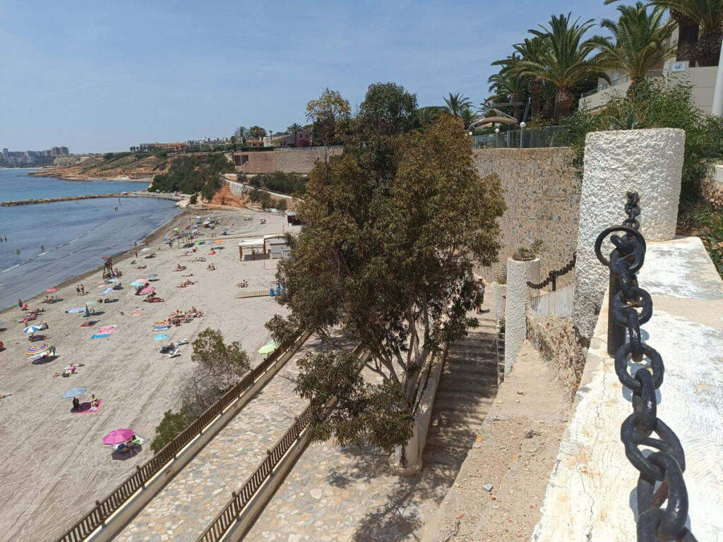 Detached Villa Cabo Roig Alicante - image 41