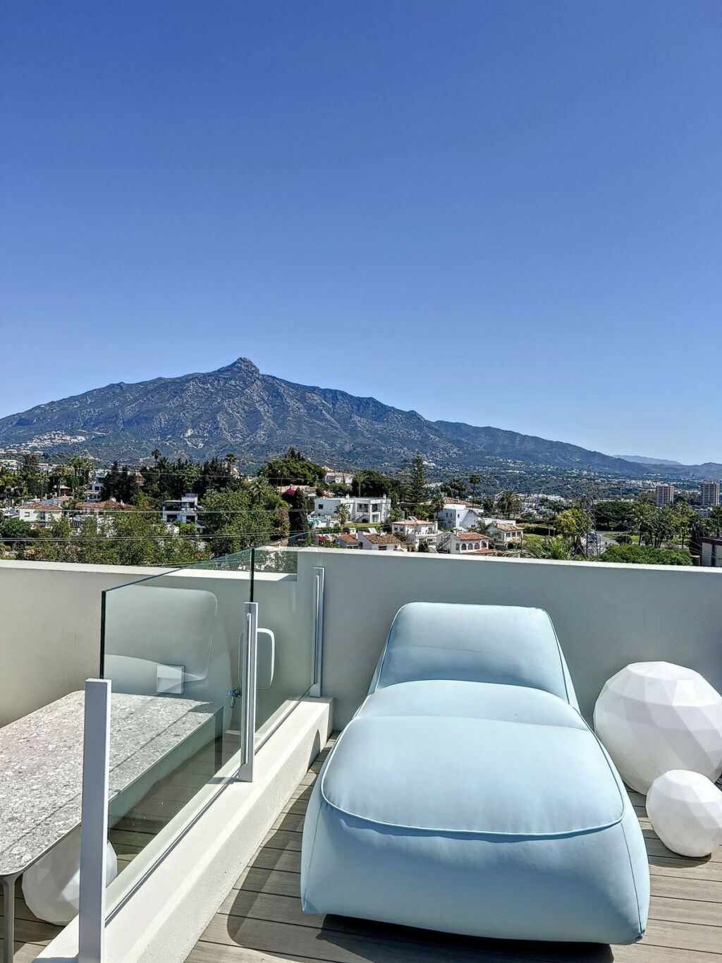 Detached Villa Nueva Andalucía Málaga - image 42