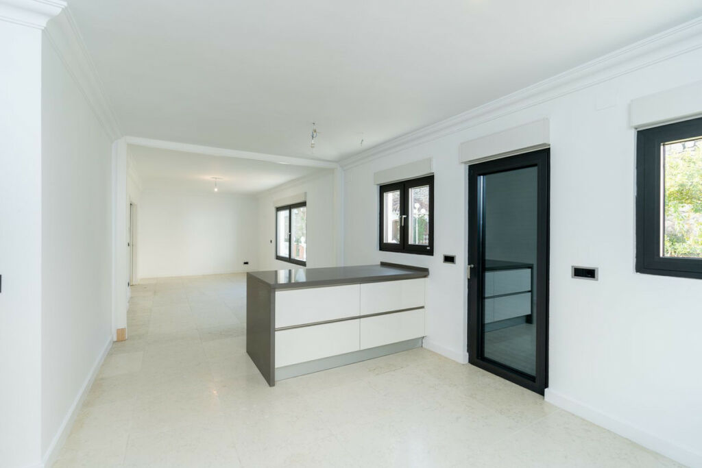 Detached Villa Benalmadena Málaga - image 42