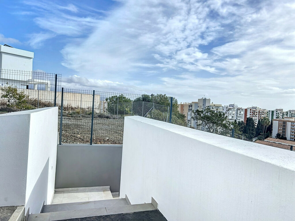 Detached Villa Torre del Mar Málaga - image 42
