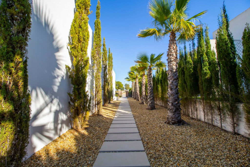 Detached Villa Las Colinas Golf Alicante - image 45