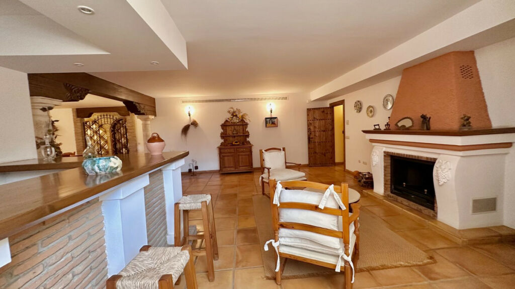 Detached Villa The Golden Mile Málaga - image 45
