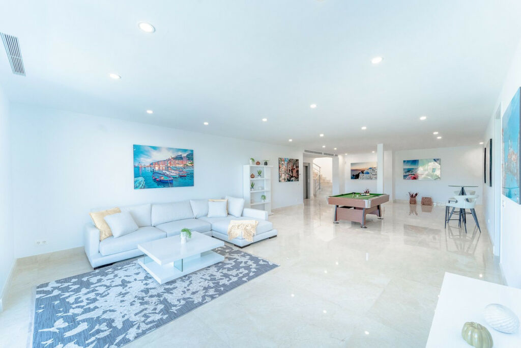 Detached Villa Los Arqueros Málaga - image 46