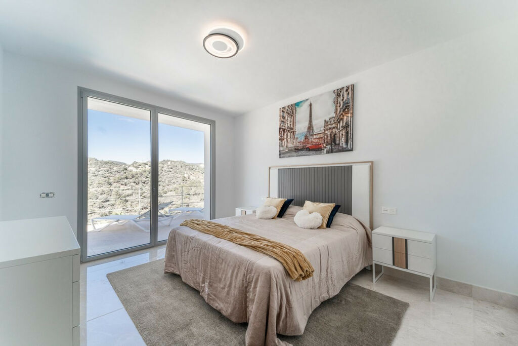 Detached Villa Los Arqueros Málaga - image 48
