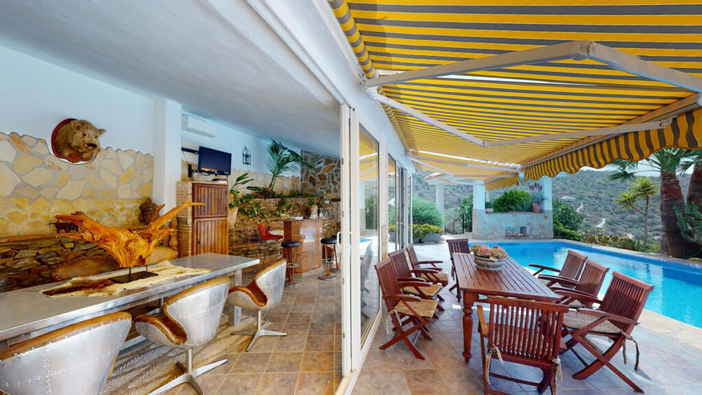 Detached Villa Sayalonga Málaga - image 48