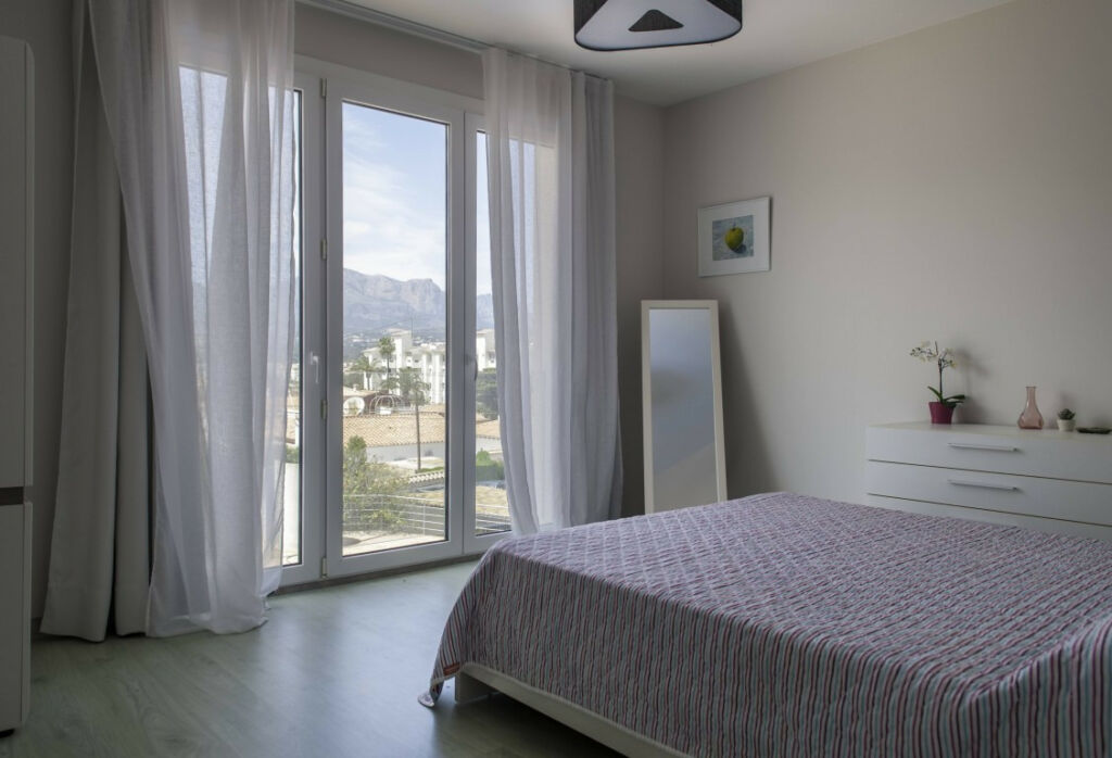 Detached Villa Albir Alicante - image 13