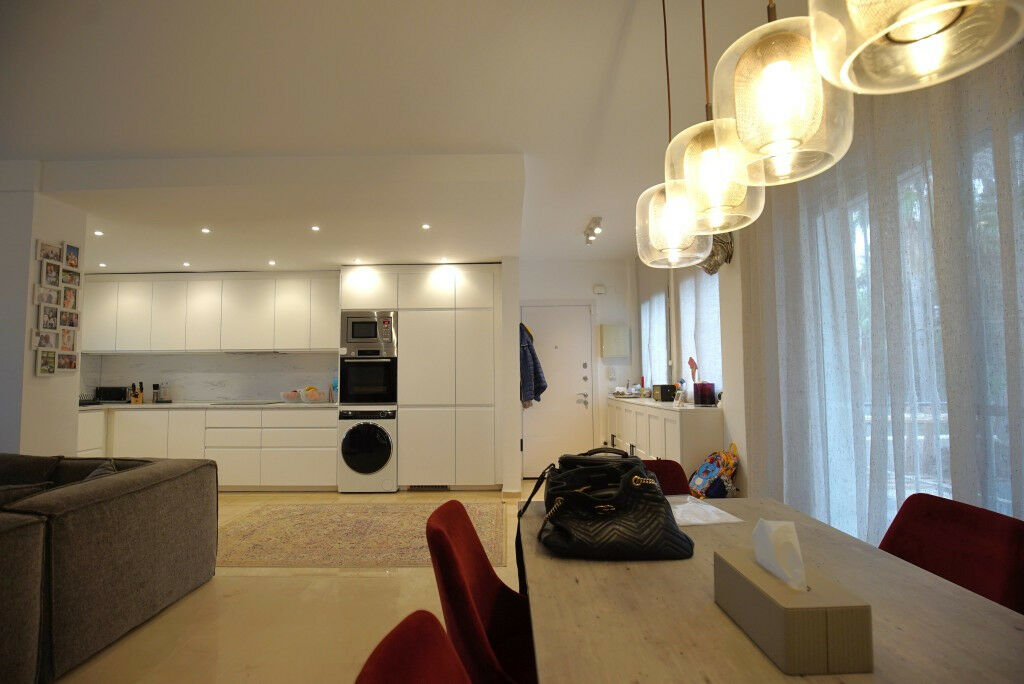 Middle Floor Apartment Estepona Málaga - image 5