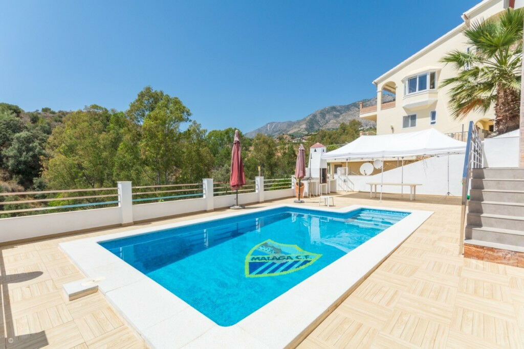 Detached Villa Mijas Costa Málaga - image 5