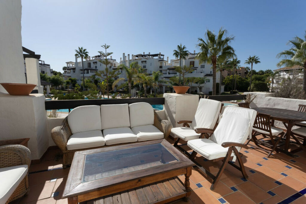 Middle Floor Apartment San Pedro de Alcántara Málaga - image 5