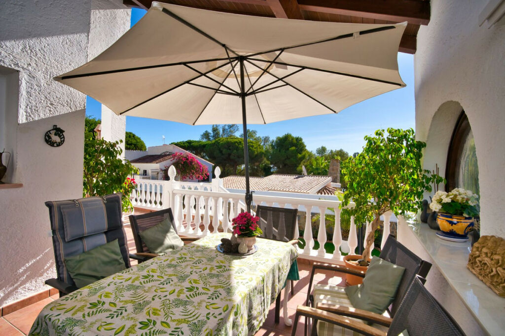 Detached Villa Torrenueva Málaga - image 5
