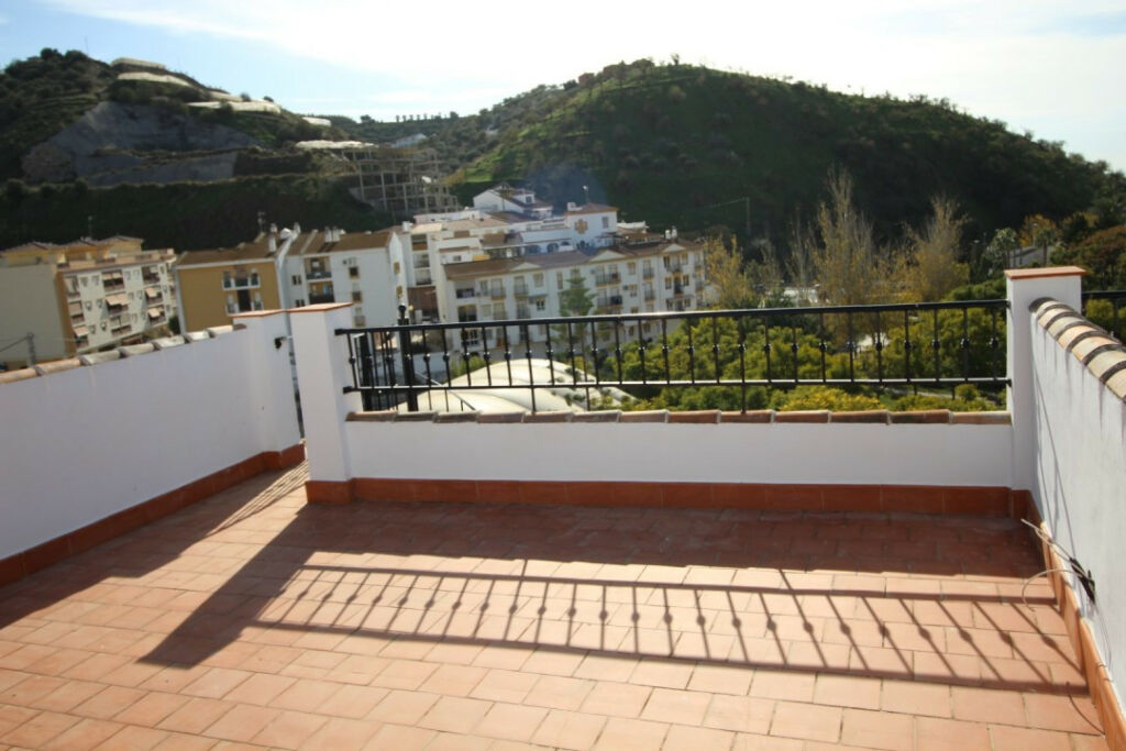 Semi-Detached House Algarrobo Málaga - image 5