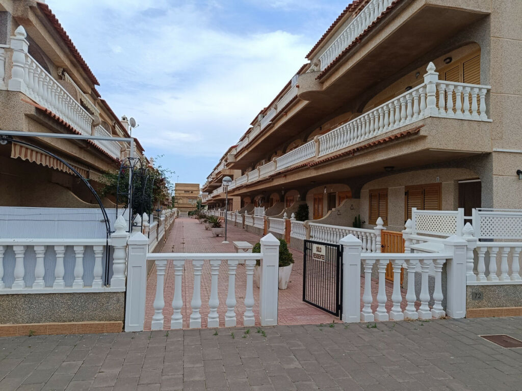 Middle Floor Apartment Torre de la Horadada Alicante - image 5