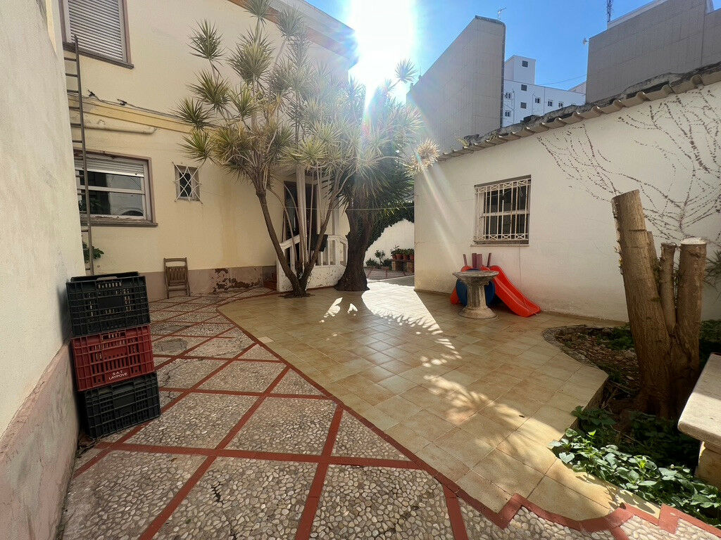 Detached Villa Denia Alicante - image 5