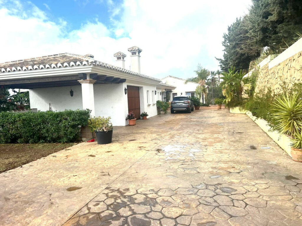 Detached Villa Mijas Málaga - image 5