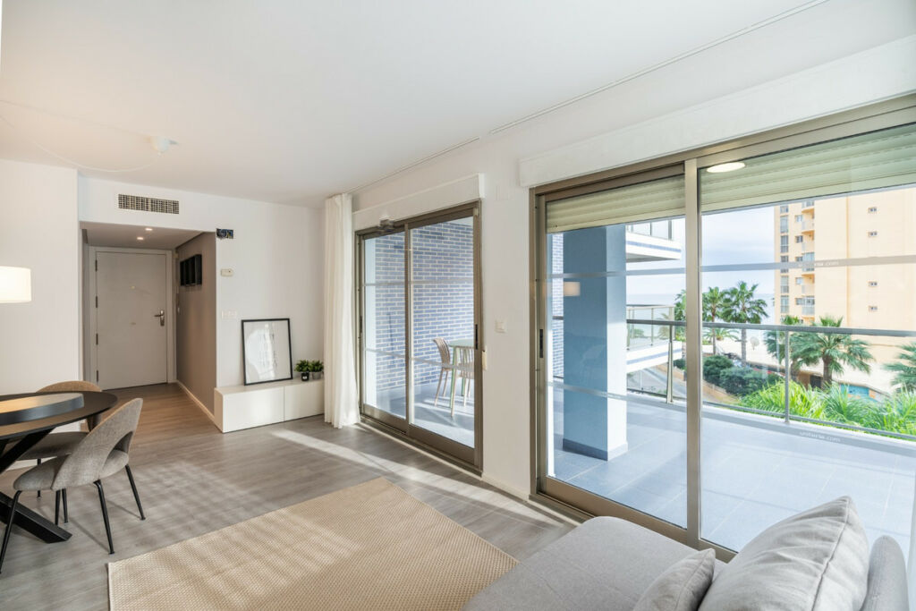 Middle Floor Apartment Calpe Alicante - image 5