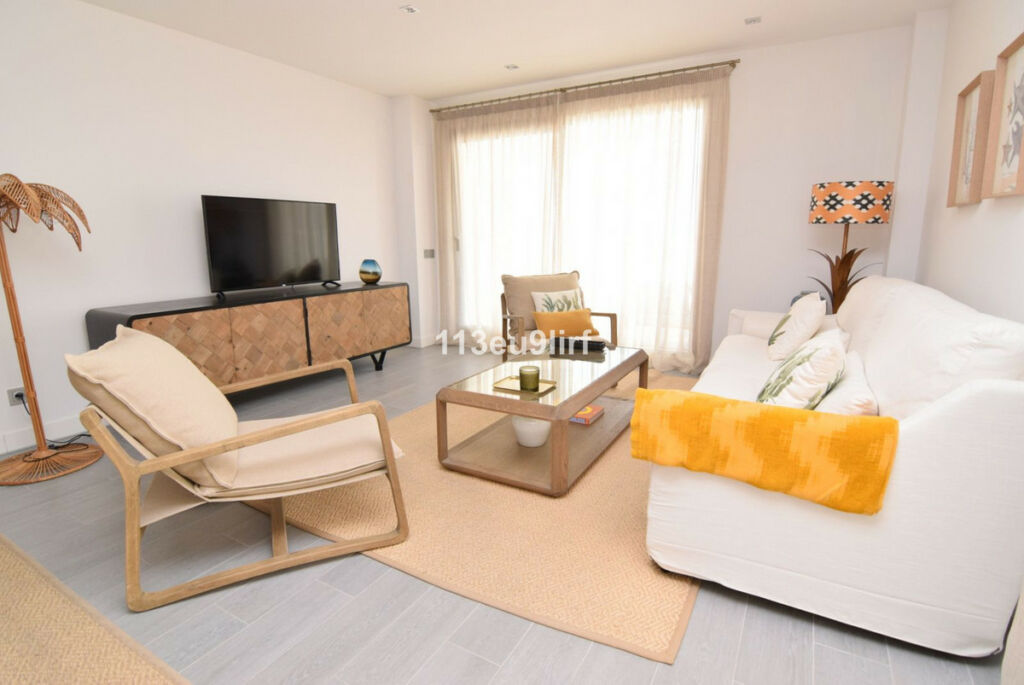 Ground Floor Apartment Benalmadena Pueblo Málaga - image 5