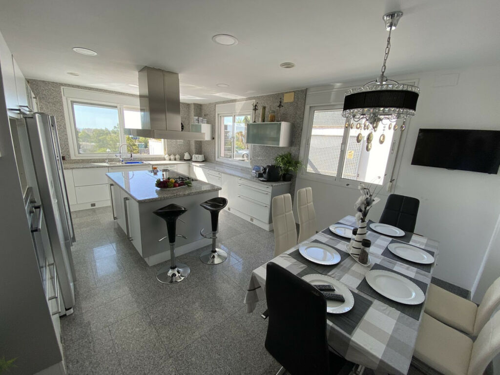 Detached Villa Torremolinos Málaga - image 5