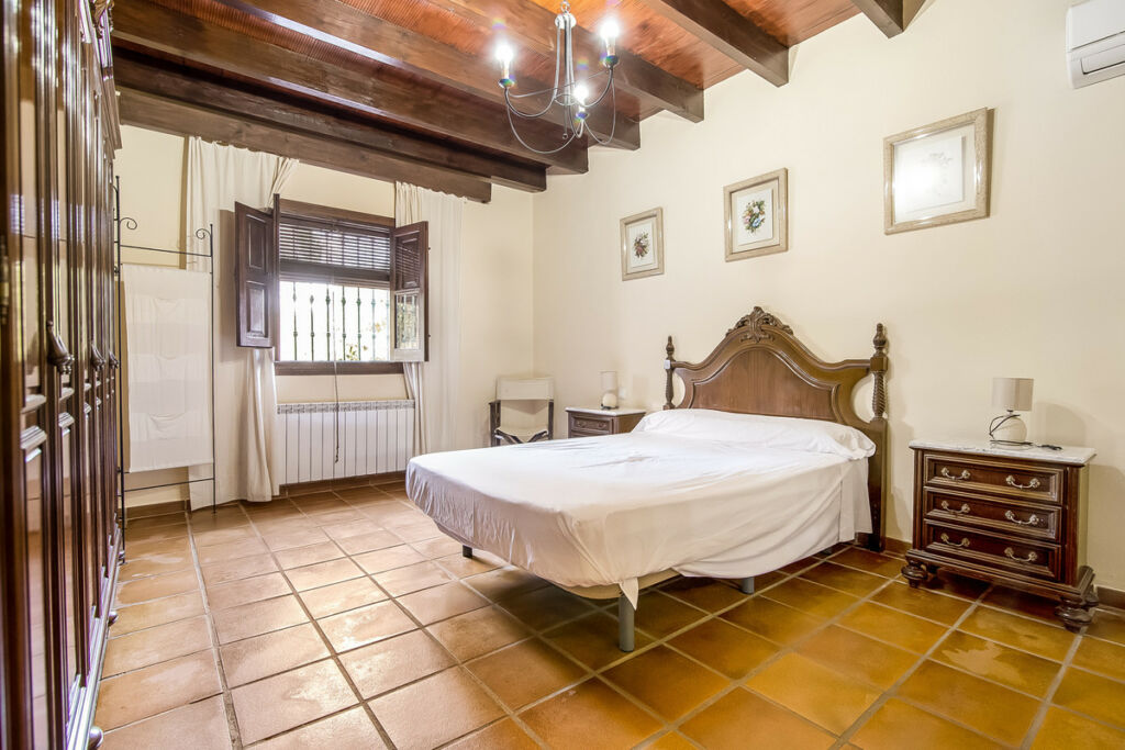 Detached Villa Jimena de la Frontera Cádiz - image 4