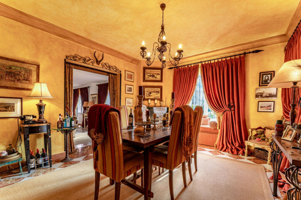 Detached Villa Benahavís Málaga - image 51