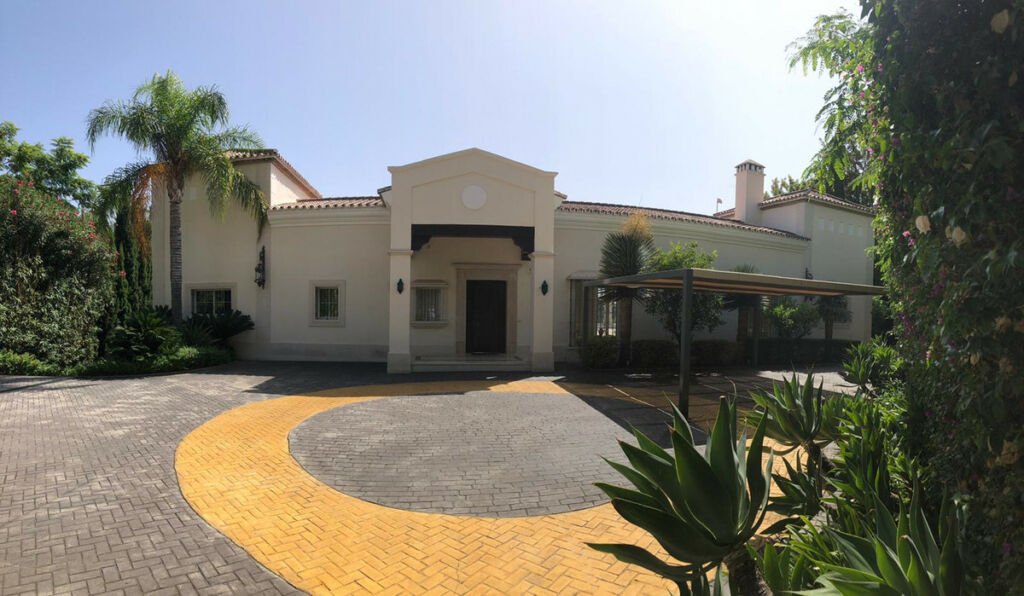Detached Villa Los Arqueros Málaga - image 53