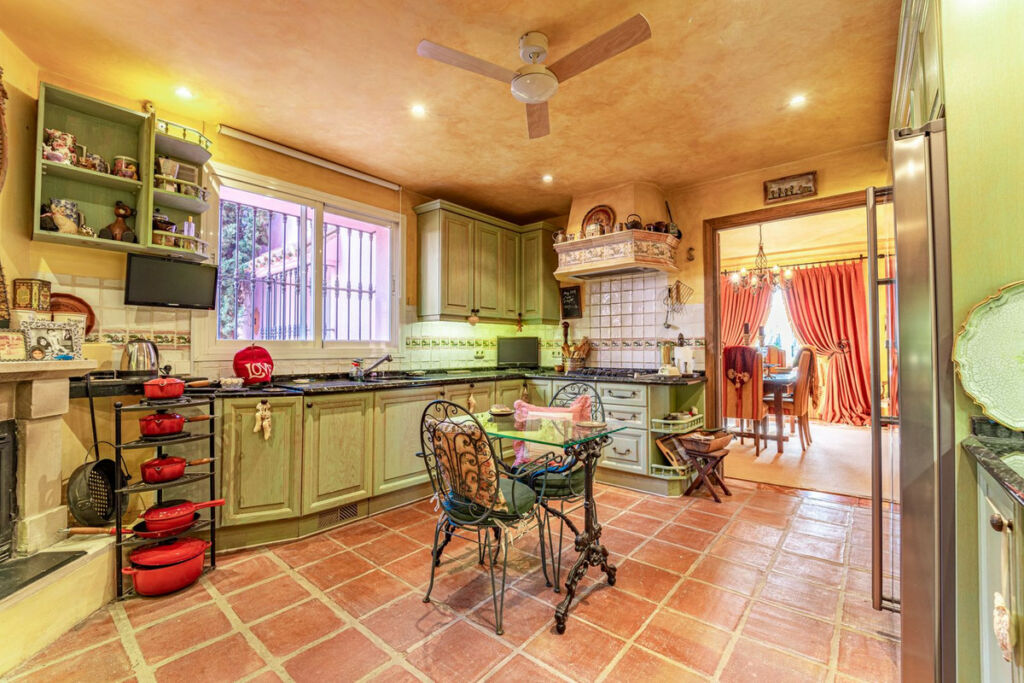 Detached Villa Benahavís Málaga - image 58