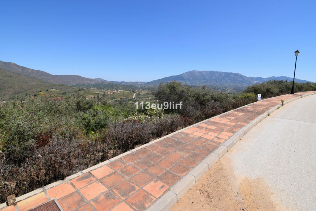 Residential Plot La Cala Golf Málaga - image 6