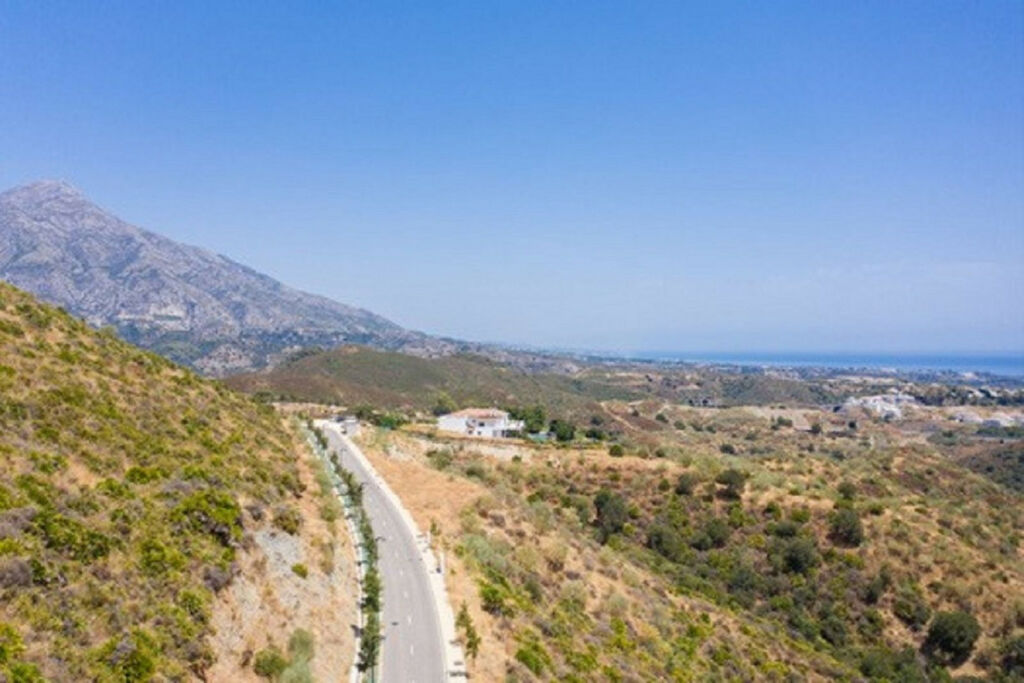 Residential Plot Benahavís Málaga - image 6