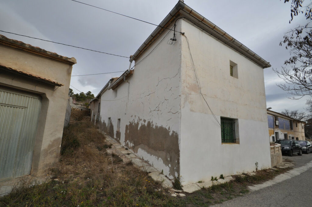 Detached Villa Chinorlet Alicante - image 6