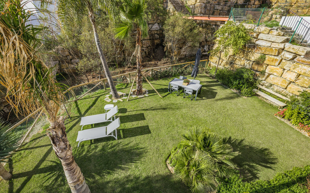 Ground Floor Apartment Benahavís Málaga - image 6