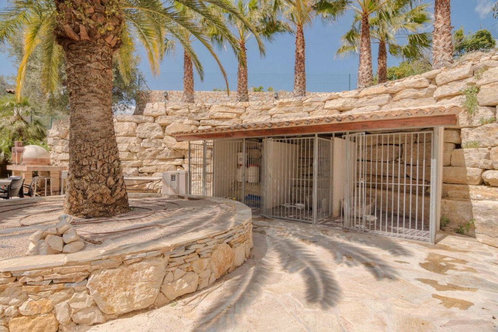 Detached Villa Callosa d'en Sarria Alicante - image 6