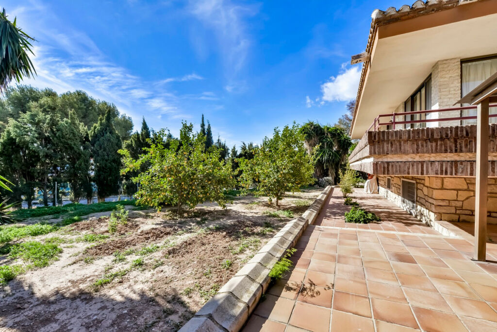 Detached Villa Benidorm Alicante - image 6