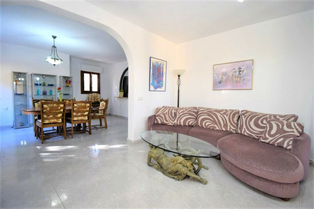Detached Villa Villamartin Alicante - image 6