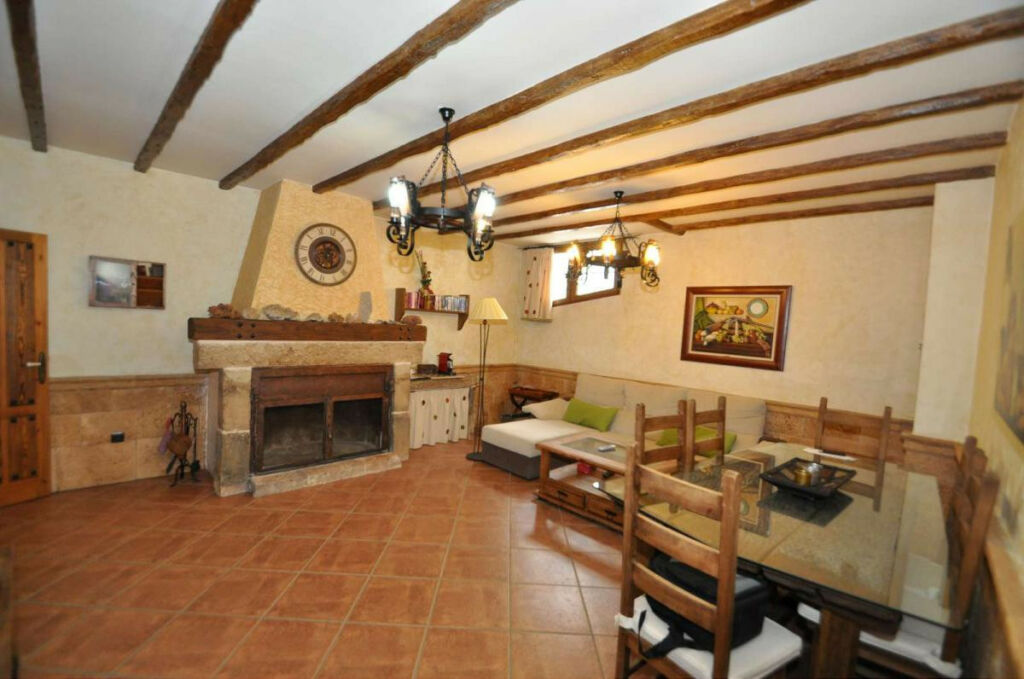 Townhouse Pinoso Alicante - image 6