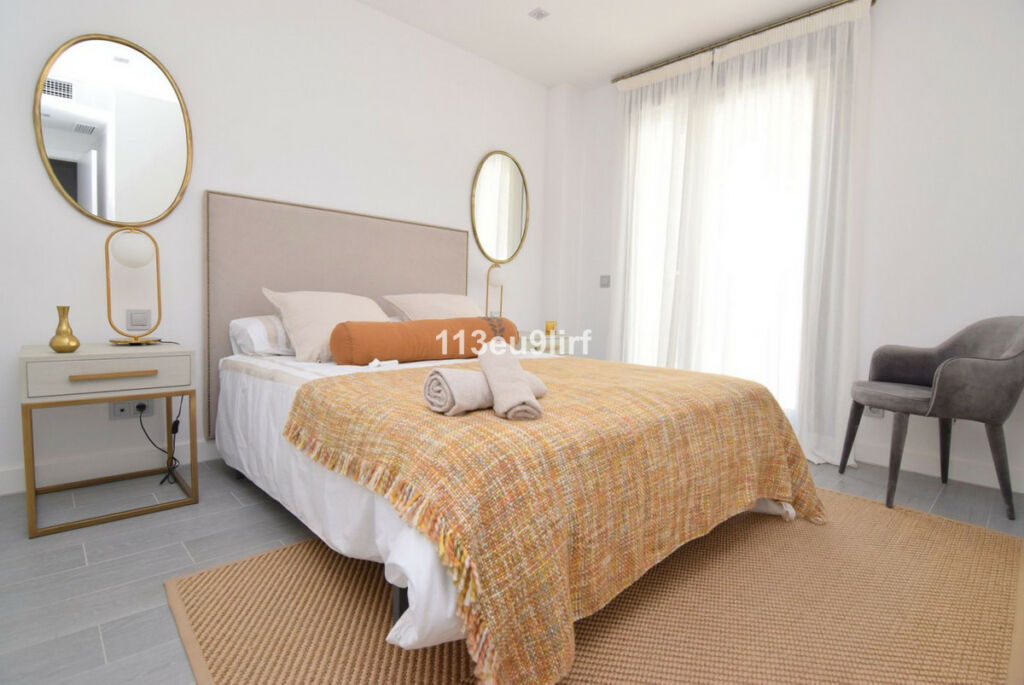 Ground Floor Apartment Benalmadena Pueblo Málaga - image 6